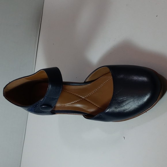 Easy Spirit Shoes - Shoes